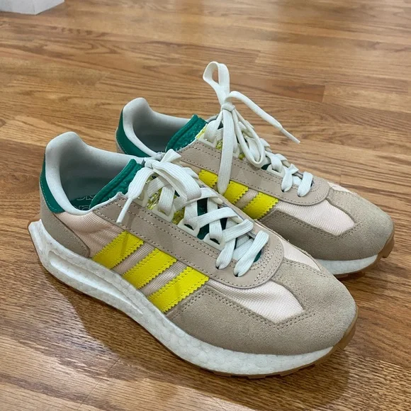 Adidas Retropy E5 Beige and Yellow Running Shoes - Picture 3 of 9